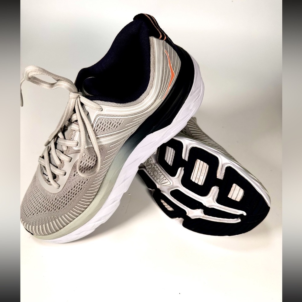 Hoka One One Women’s Bondi 7 Wide Running Shoe in Lunar Rock/Black Iris Mesh - Picture 9 of 13
